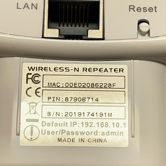 🌹SOLD🌹300Mbps Wireless WiFi Repeater/Extender/AP/WI-FI Signal Range Amplifier - Picture 10 of 14